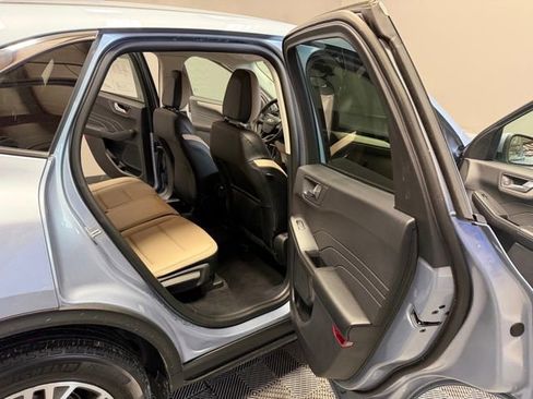 Used 2022 Ford Escape SEL image 23