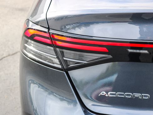 Used 2025 Honda Accord LX image 9
