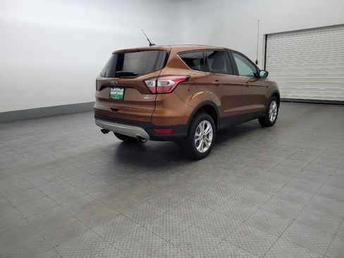 Used 2017 Ford Escape SE w/ SE Cold Weather Package image 9