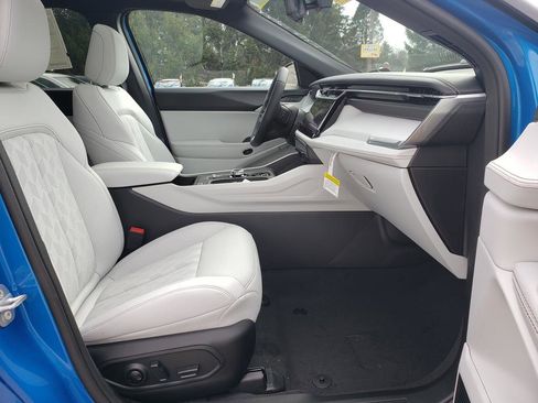 New 2026 Jeep Cherokee Overland image 15