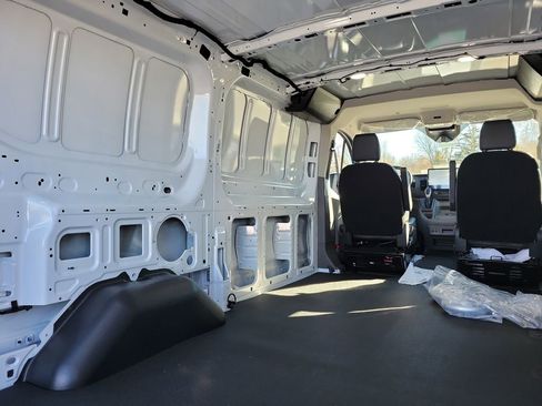New 2025 Ford Transit 250 Low Roof AWD image 12