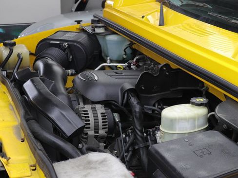 Used 2005 HUMMER H2 SUT w/ Preferred Equipment Group image 22