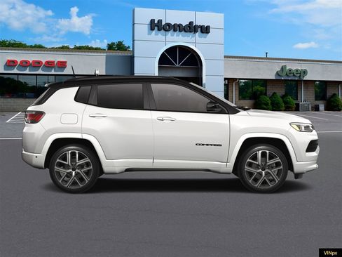 New 2025 Jeep Compass Limited w/ High Altitude Package image 9