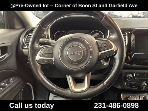 Used 2021 Jeep Compass Latitude AWD/4WD image 20