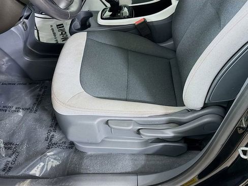 Used 2020 Chevrolet Bolt LT image 21