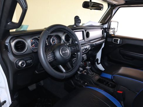 Used 2021 Jeep Wrangler Unlimited Sport AWD/4WD image 31