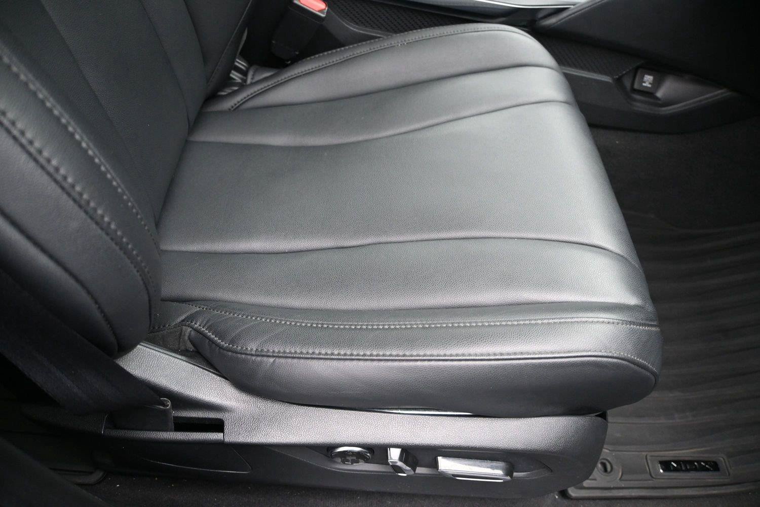 Used 2022 Acura MDX SH-AWD image 20