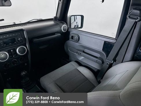 Used 2008 Jeep Wrangler Unlimited Sahara AWD/4WD image 20