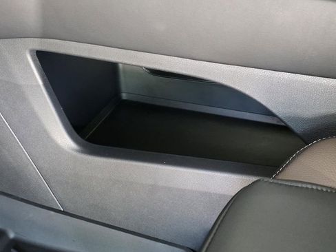 New 2026 Nissan Pathfinder Platinum image 36