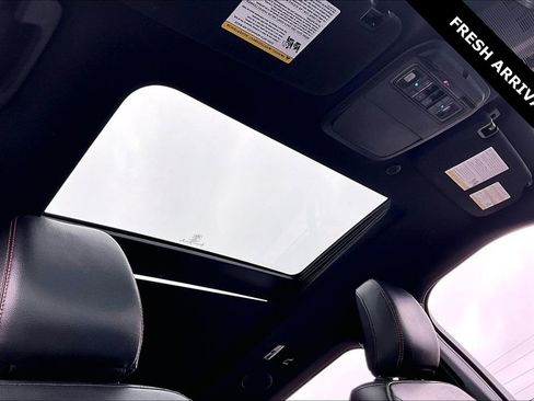 Used 2022 Ford Explorer ST-Line w/ Class IV Trailer Tow Package image 26