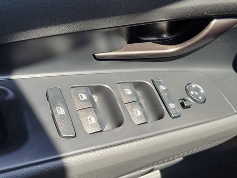 New 2026 Hyundai Elantra Sport FWD image 16