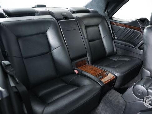 Used 1995 Mercedes-Benz S 500 Coupe image 36
