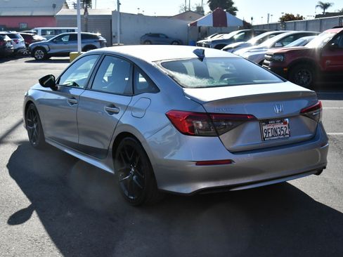 Used 2023 Honda Civic Sport image 6