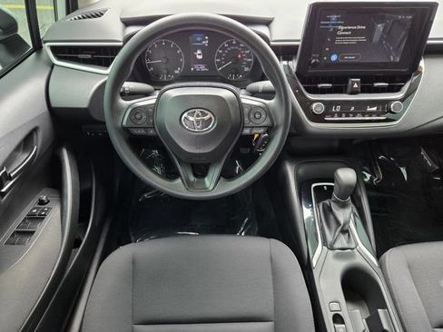 Used 2025 Toyota Corolla LE FWD image 16