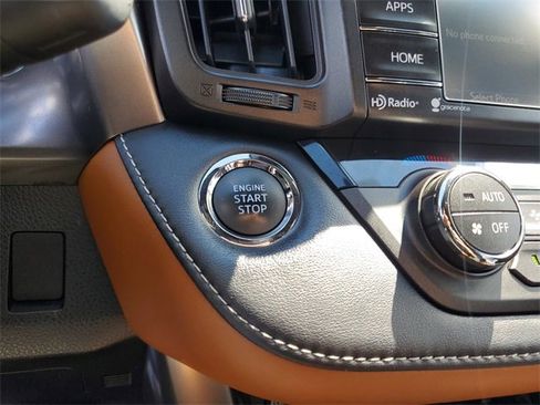 Used 2017 Toyota RAV4 SE image 23