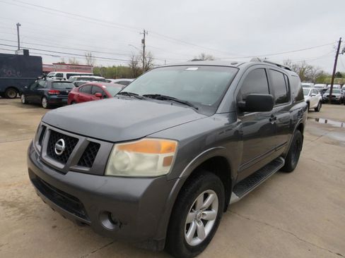 Used 2013 Nissan Armada SV AWD/4WD image 2