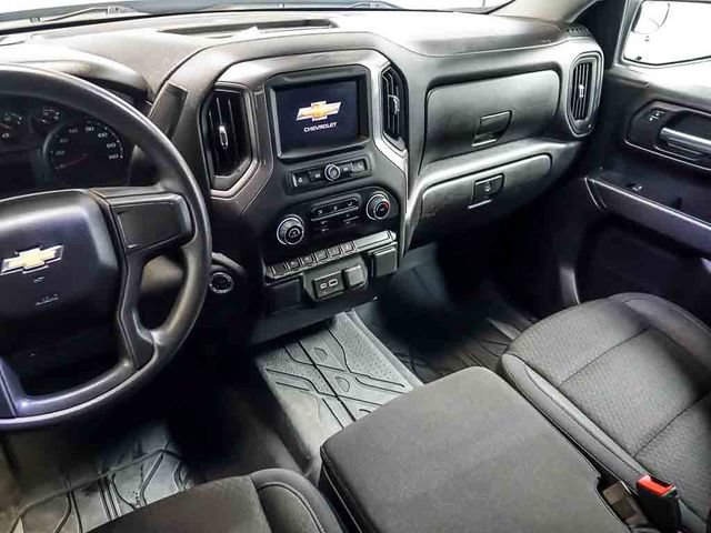 Certified 2024 Chevrolet Silverado 1500 Custom AWD/4WD image 17
