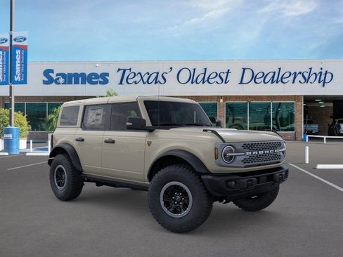 New 2025 Ford Bronco Badlands image 7