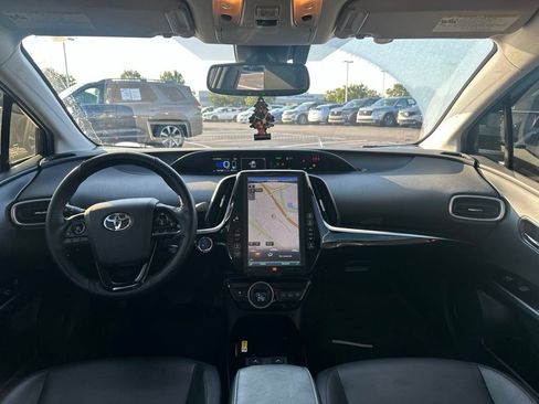 Used 2021 Toyota Prius Prime Limited w/ Carpet Mat Package (TMS) FWD image 19