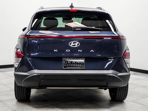Used 2025 Hyundai Kona SEL image 9