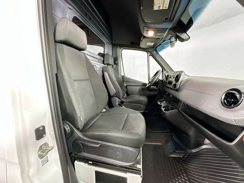 Used 2020 Mercedes-Benz Sprinter 2500 w/ Driver Convenience Package image 24