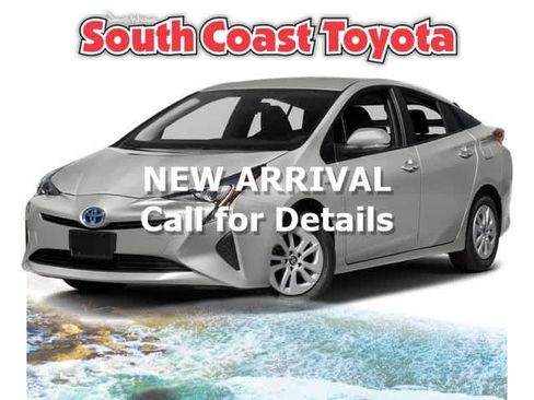 Used 2017 Toyota Prius Four FWD image 1