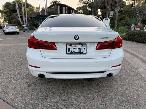 Used 2018 BMW 530e RWD image 4