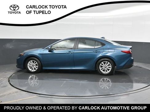 Used 2025 Toyota Camry LE image 8