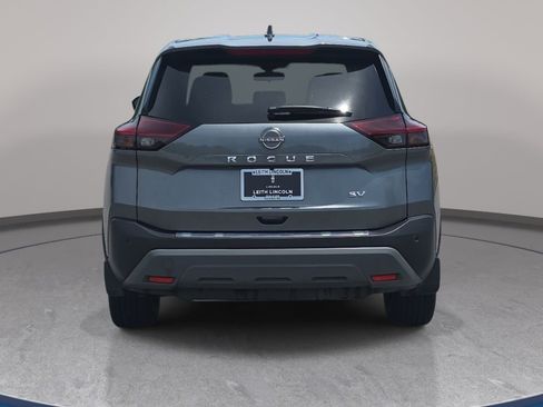 Used 2023 Nissan Rogue SV FWD image 6