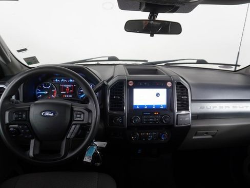 Used 2022 Ford F250 XLT image 32