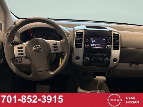 Used 2017 Nissan Frontier SV image 26