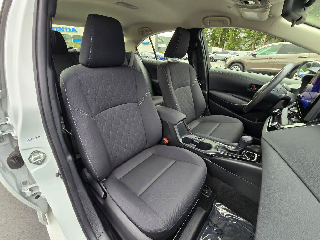 Used 2023 Toyota Corolla LE w/ Carpet Mat Package (TMS) FWD image 7