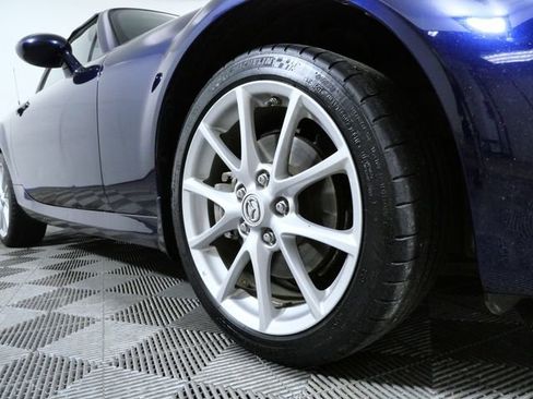 Used 2011 MAZDA MX-5 Miata Touring w/ Suspension Pkg RWD image 2