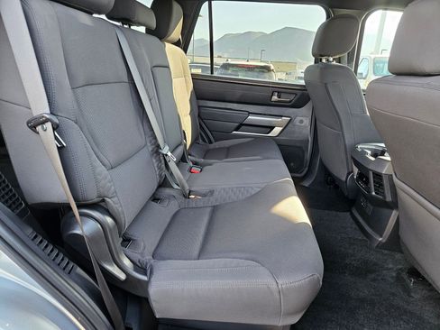 Used 2025 Toyota Sequoia SR5 AWD/4WD image 41