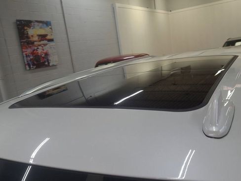 Used 2023 Cadillac Escalade Premium Luxury w/ Performance Package image 9