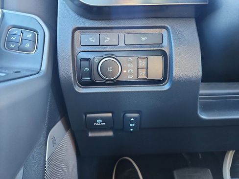 Used 2024 Ford F250 Lariat image 30