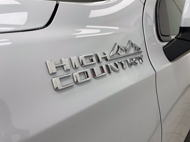 New 2026 Chevrolet Tahoe High Country w/ Sun And Tow Package AWD/4WD image 25