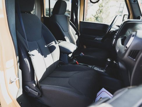 Used 2014 Jeep Wrangler Unlimited Sport w/ Quick Order Package 24S image 27