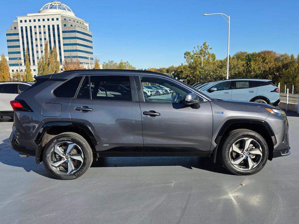 Used 2023 Toyota RAV4 SE w/ Weather & Moonroof Package AWD/4WD image 3