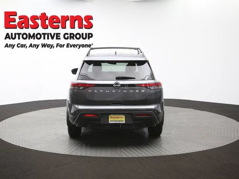 Used 2023 Nissan Pathfinder SV w/ SV Premium Package AWD/4WD image 41