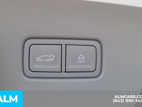Certified 2026 Hyundai Palisade Limited FWD image 9