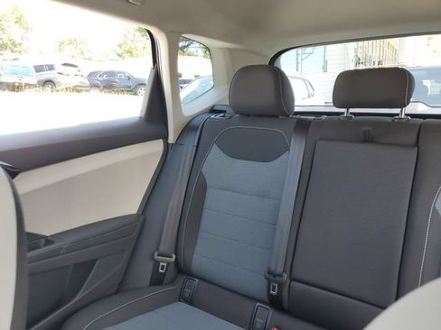 Certified 2025 Volkswagen Taos S FWD image 10