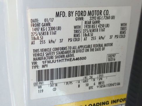 Used 2017 Ford Expedition XLT image 25