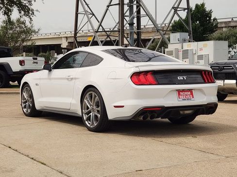 Used 2021 Ford Mustang GT Premium w/ Equipment Group 401A RWD image 4