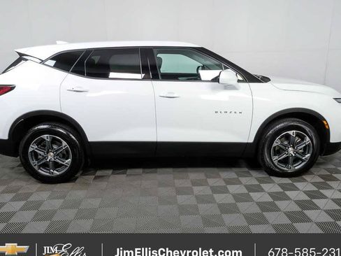 Certified 2025 Chevrolet Blazer LT FWD image 25