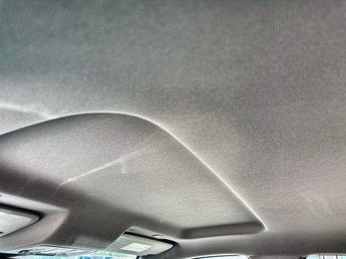 New 2026 GMC Sierra 1500 SLT image 19