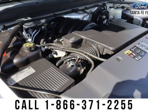 Used 2015 Chevrolet Suburban LT w/ Luxury Package RWD image 40