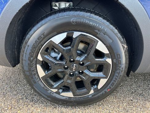 New 2026 Kia Sorento S FWD image 12
