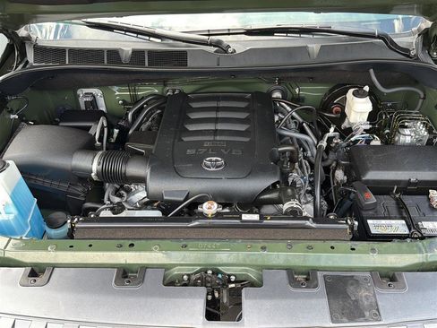 Used 2021 Toyota Tundra SR5 w/ TRD Off-Road Package AWD/4WD image 28