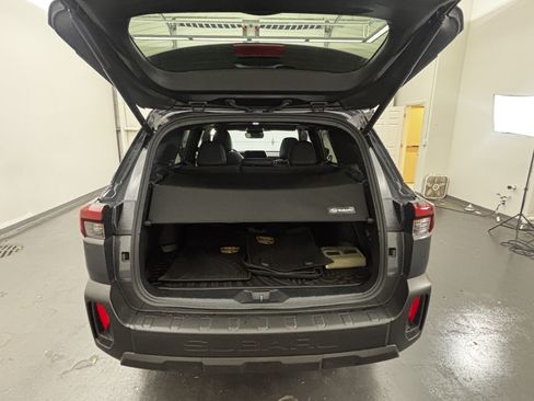 Used 2026 Subaru Outback Wilderness AWD/4WD image 8